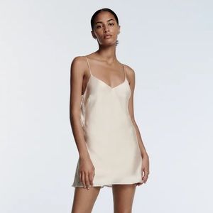 👗 NWOT Zara S Satin Mini Dress